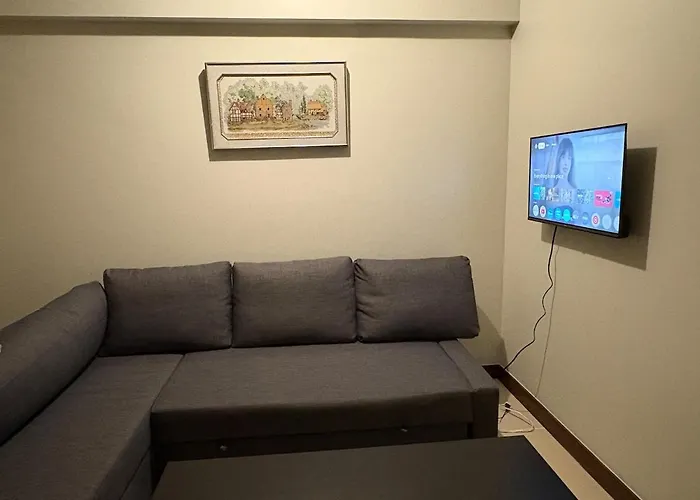 Modern 2br With Balcony In * Manila