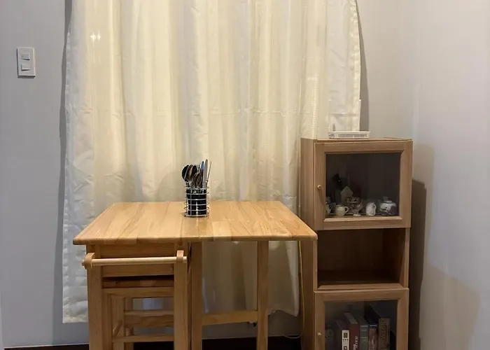 Modern 2br With Balcony In Apartment Manila