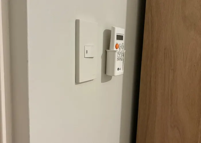 Apartment Modern 2br With Balcony In