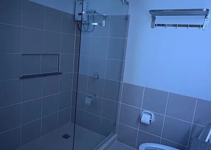 Modern 2br With Balcony In Apartment *