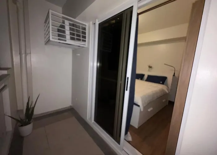 Modern 2br With Balcony In * Manila