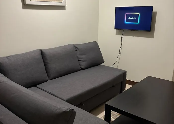 Apartment Modern 2br With Balcony In Manila